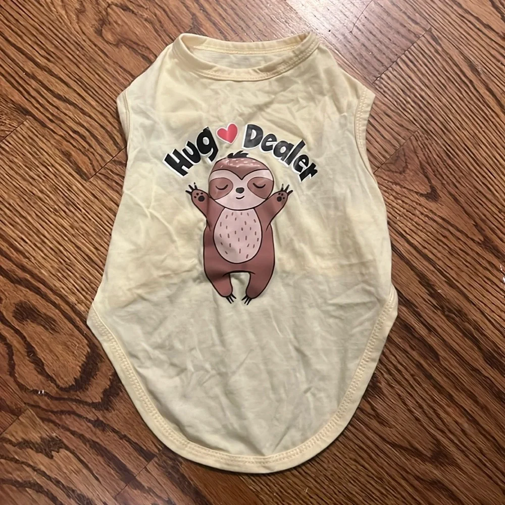 Frisco Hug Dealer Dog & Cat T-Shirt Size Medium